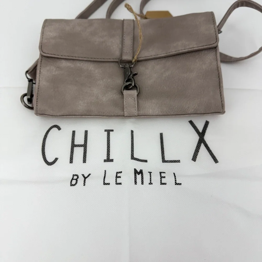 CHILLX by Le Miel Taupe Faux‎ Leather Crossbody Clutch New with Tags - Picture 3 of 6